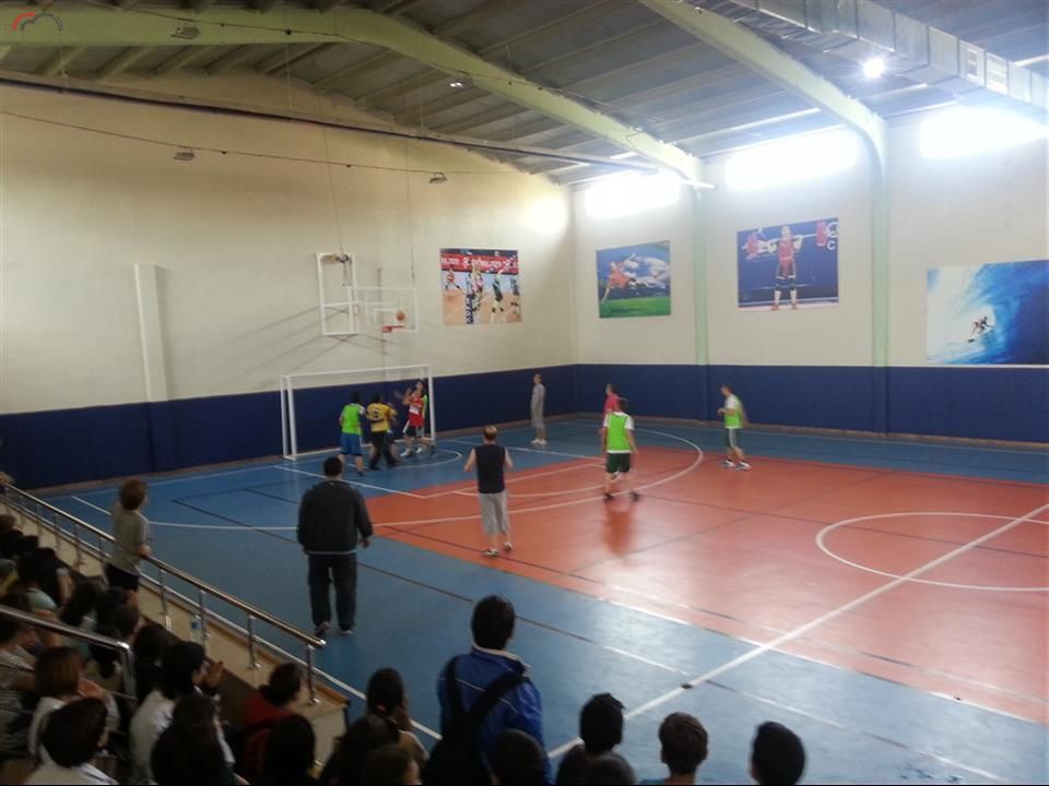 Öğretmenlerimiz ile Basketbol Takımı Arasındaki Maç