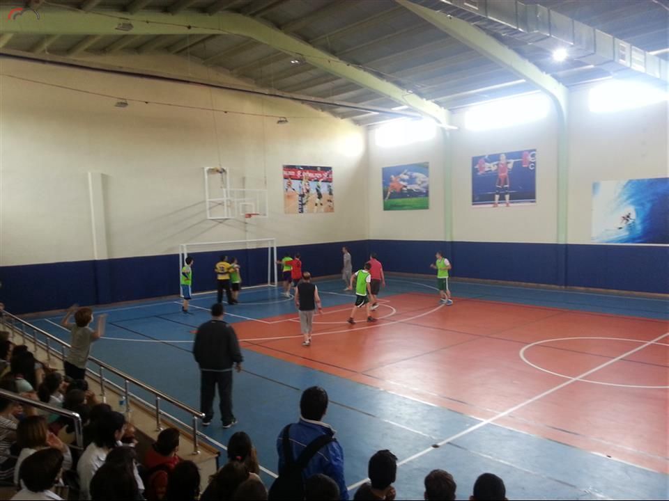 Öğretmenlerimiz ile Basketbol Takımı Arasındaki Maç